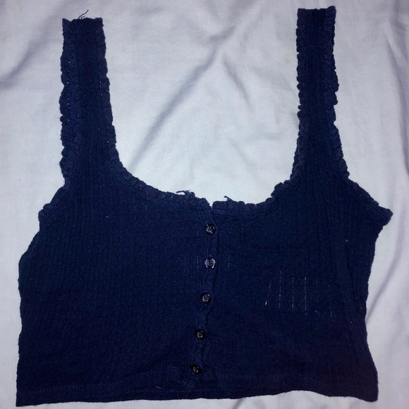 UO cropped tank - Picture 1 of 3